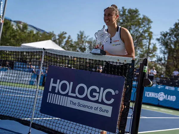 Sara Sorribes Tormo Susah Payah Demi Naik Podium Juara Di Cleveland