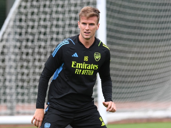 Bek Arsenal Rob Holding Diincar Klub-klub Asal Spanyol