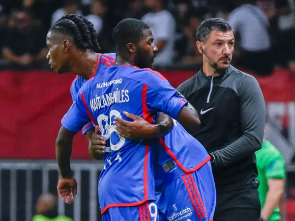 Meski Imbang vs Nice, Maitland-Niles Lihat Hal Positif Dari Penampilan Lyon