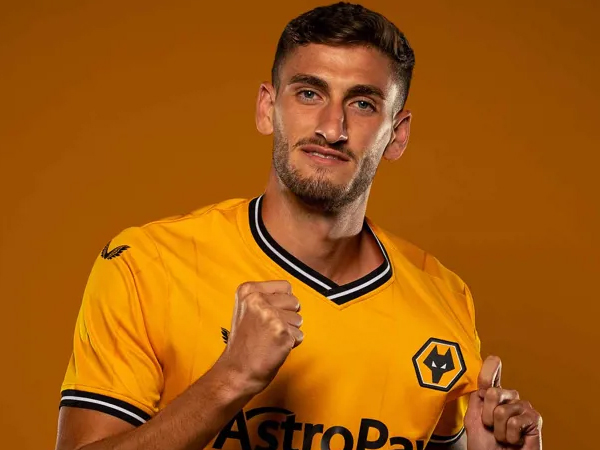 Wolves Resmi Datangkan Santiago Bueno dari Girona