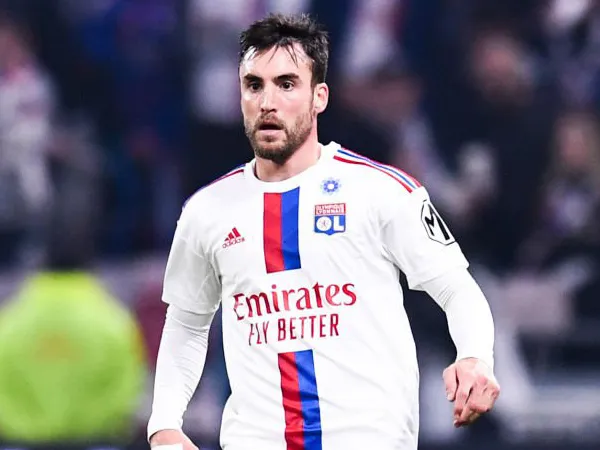 Bek Lyon, Nicolas Tagliafico.