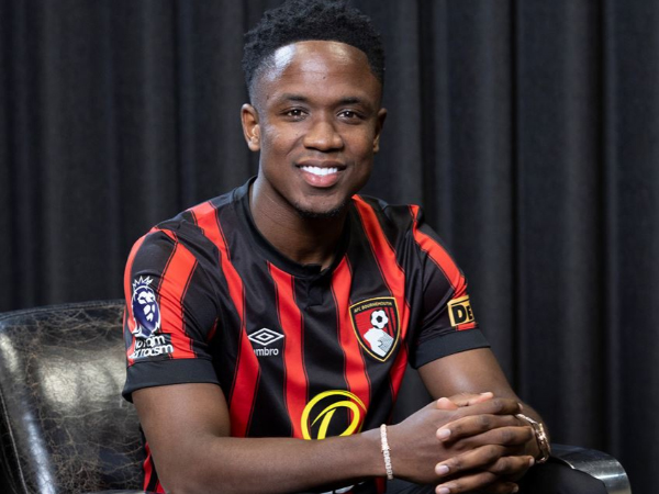 Bournemouth Berhasil Pinjam Luis Sinisterra dari Leeds United