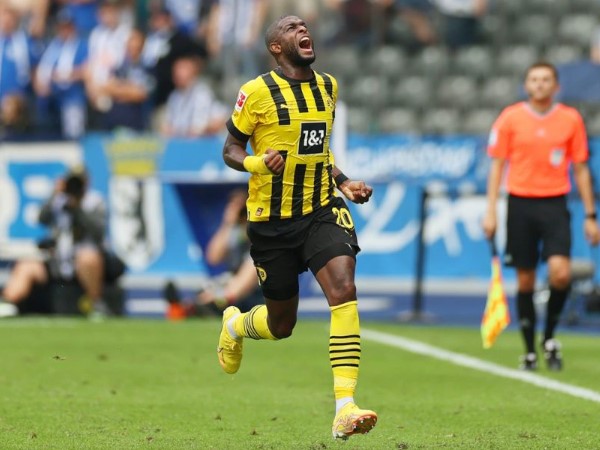 Randal Kolo Muani Pergi, Eintracht Frankfurt Incar Anthony Modeste