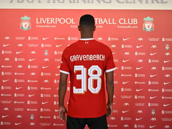 Ini Nomor Punggung yang Akan Digunakan Ryan Gravenberch Bersama Liverpool