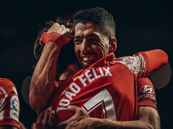 Luis Suarez Kirim Pesan Untuk Felix Usai Resmi Gabung Barcelona