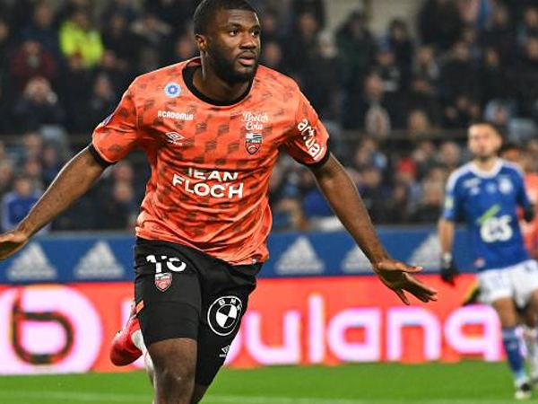 Milan Dilaporkan Mengincar Tanda Tangan Terem Moffi dari OGC Nice