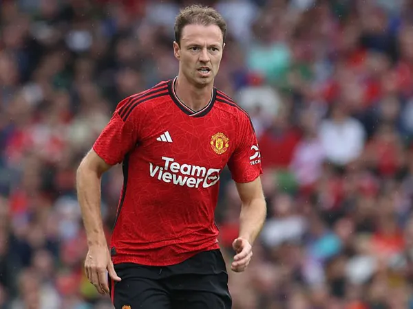Bek Man United, Jonny Evans.