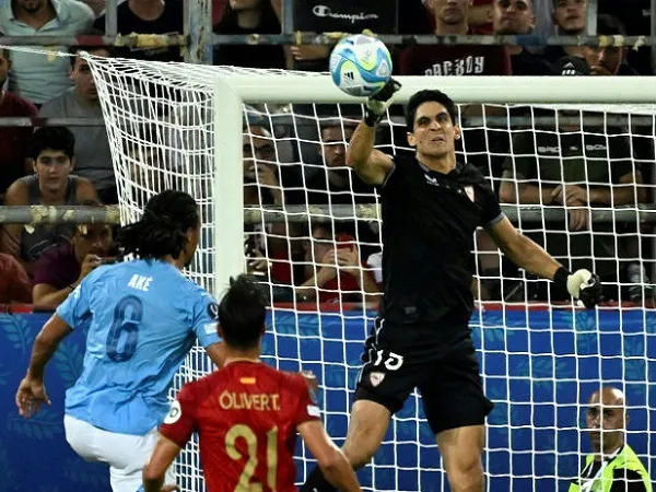 Yassine Bounou Klaim Sempat Jadi Incaran Real Madrid