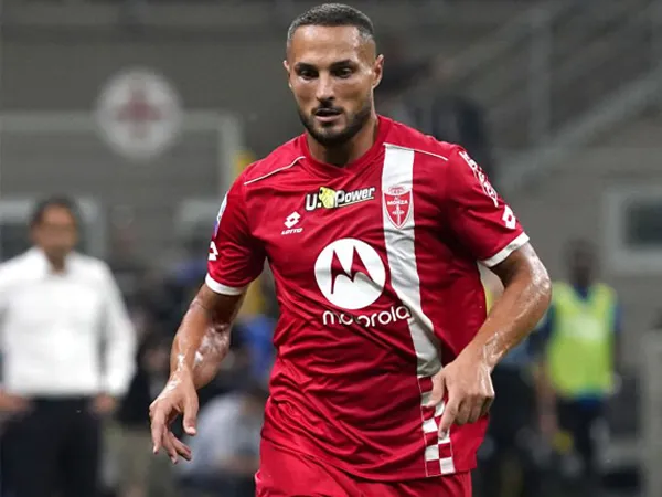 Bek Monza, Danilo D'Ambrosio.