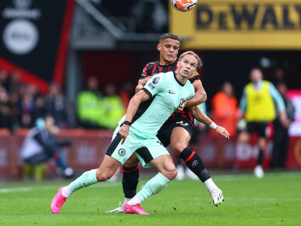 Bournemouth Ditahan Imbang Chelsea, Max Aarons Lihat Sisi Positif