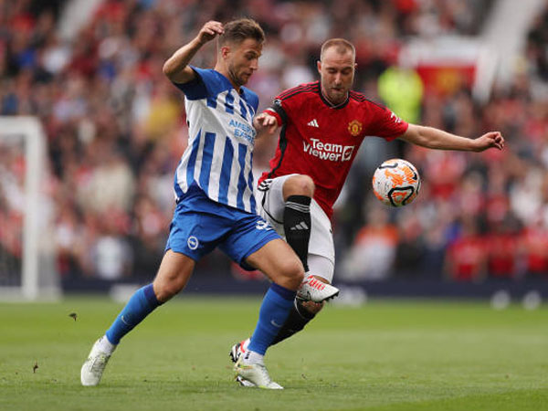 Joel Veltman Lihat Pertanda Baik Dari Kemenangan Brighton Atas MU