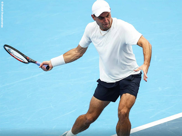 Aslan Karatsev Tenggelamkan Andy Murray Di Zhuhai