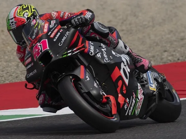 Pebalap Aprilia Racing, Aleix Espargaro.