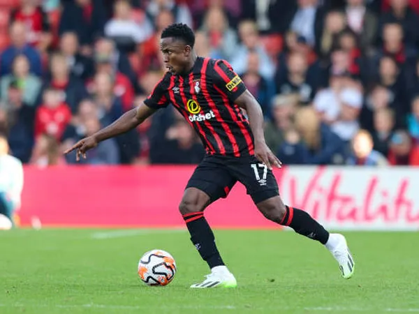 Luis Sinisterra Bicara Tentang Proses Kepindahannya ke Bournemouth