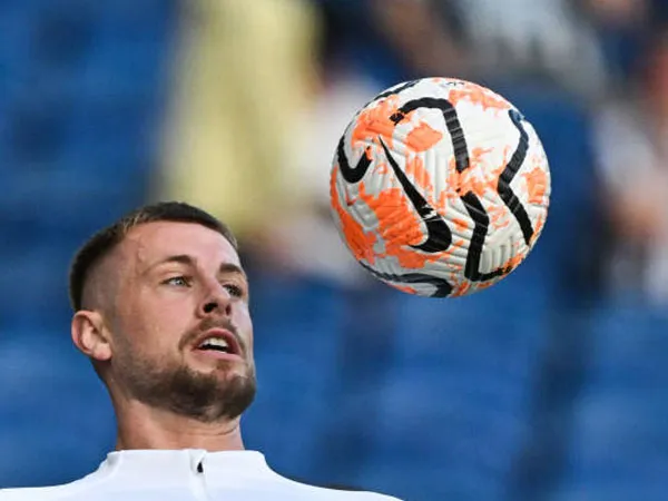 Adam Webster Ungkap Kunci Kesuksesan Brighton and Hove Albion