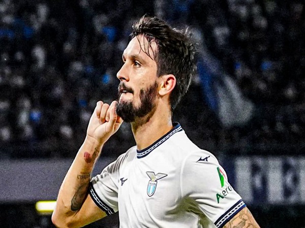 Luis Alberto Ungkap Hubungan Uniknya Dengan Maurizio Sarri