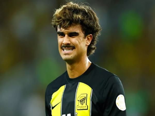 Tottenham Pantau Situasi Winger Portugal Yang Dibekukan di Al Ittihad