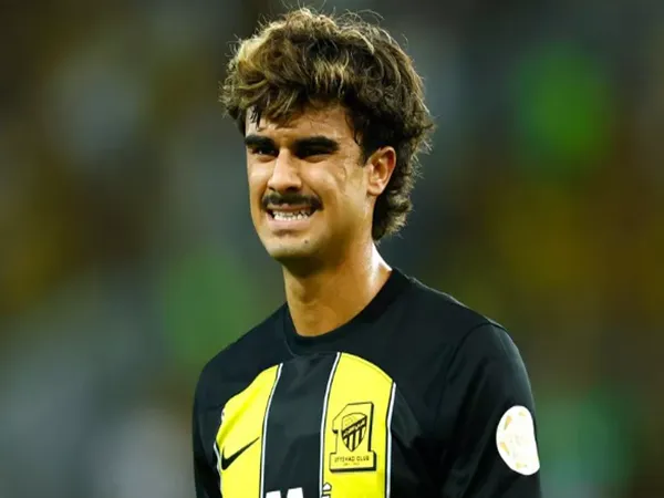 Tottenham pantau Jota