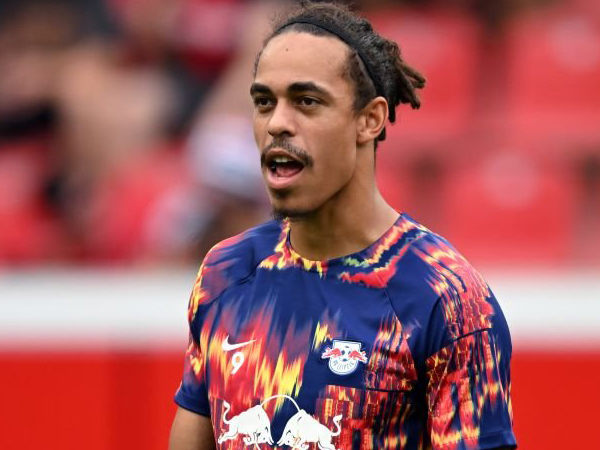 Yussuf Poulsen Hadapi Josko Gvardiol di Liga Champions