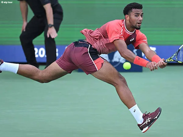 Tampil Penuh Percaya Diri, Arthur Fils Loncati Rintangan Pertama Di Shanghai