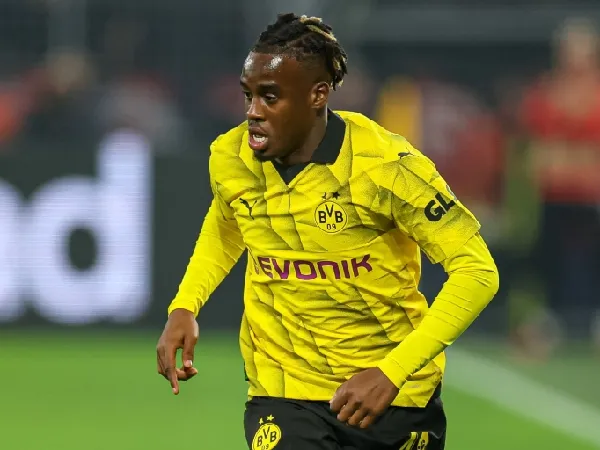 Arsenal, Chelsea & Newcastle Pantau Situasi Jamie Bynoe-Gittens di Dortmund
