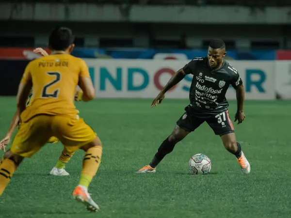 Teco berikan tanggapan terkait pemanggilan Privat Mbarga oleh timnas Kamboja