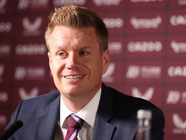 Tinggalkan Aston Villa, Johan Lange Gabung Tottenham Mulai 1 November