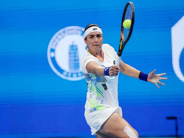 Ons Jabeur Karamkan Lucia Bronzetti Di Zhengzhou