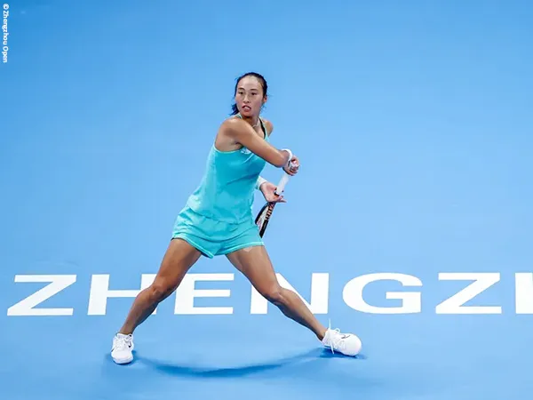 Jumpa Anhelina Kalinina Di Zhengzhou, Zheng Qinwen Tampil Tanpa Ampun