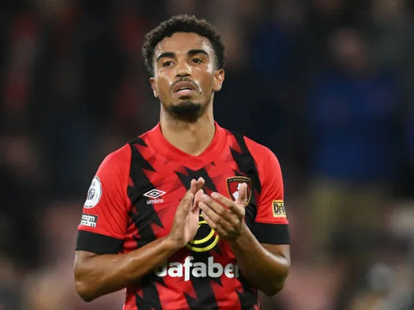 Mantan Gelandang Bournemouth, Junior Stanislas Resmi Umumkan Pensiun