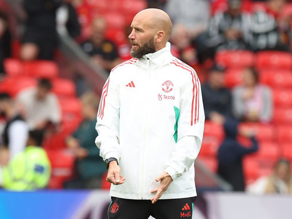 Mitchell van der Gaag Dapat Dukungan Latih Ajax Amsterdam