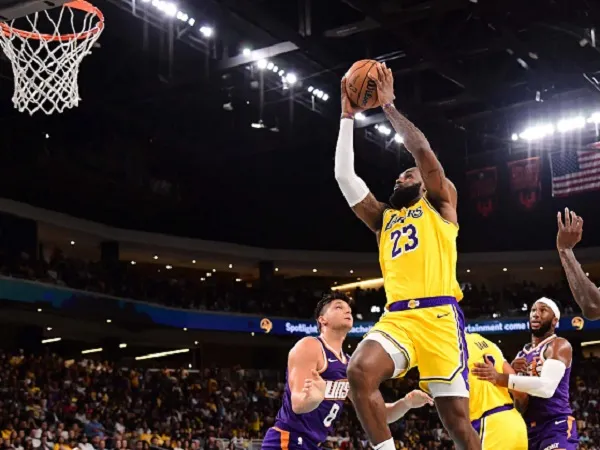 Phoenix Suns Bungkam Lakers di Laga Pramusim Terakhir