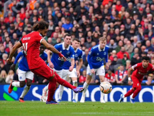 Dominik Szoboszlai Mainkan Peran Kunci Dalam 'Melindungi' Mohamed Salah