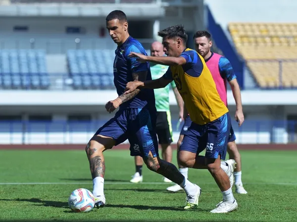Rafi Ghani mengabarkan kondisi pemulihan cedera pemain Persib