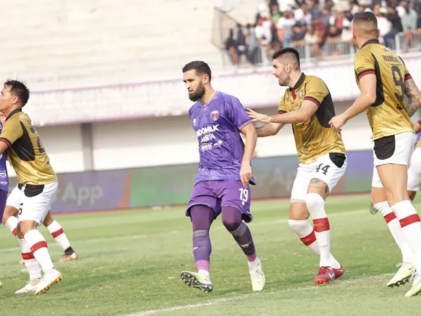 Pemain asing Persita Tangerang, Javlon Guseynov catatkan penampilan ke-100 di Liga Indonesia