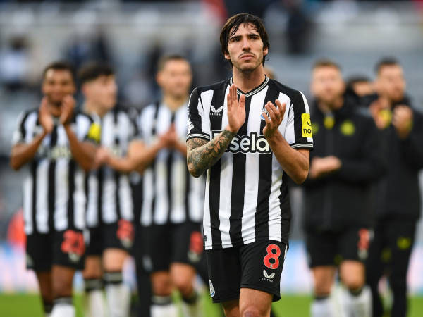 Bela Sandro Tonali, Nolberto Solano: Semua Bisa Melakukan Kesalahan