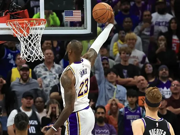 Hasil NBA: Kings Kalahkan Lakers Lewat Over Time