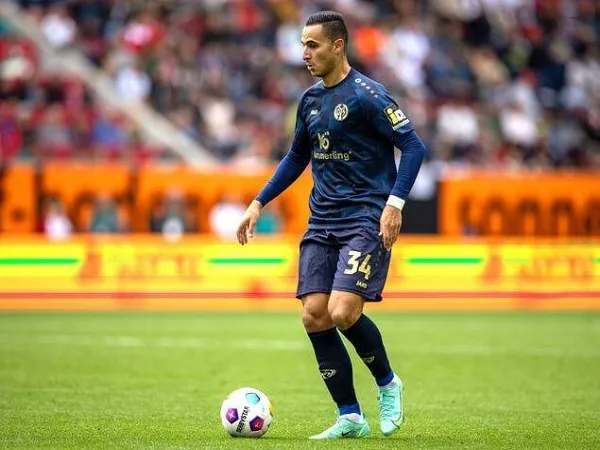 Skorsingnya Dicabut Mainz, Anwar El Ghazi Kembali Bersuara Dukung Palestina