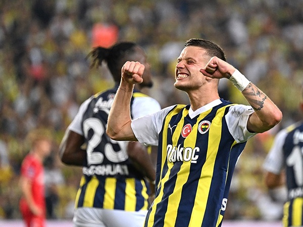 Bidik Sebastian Szymanski Napoli Ketagihan Pemain Dari Liga Turki