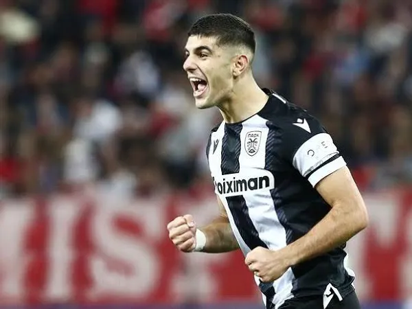 Bukan Lloyd Kelly, Milan Lebih Menyukai Konstantinos Koulierakis