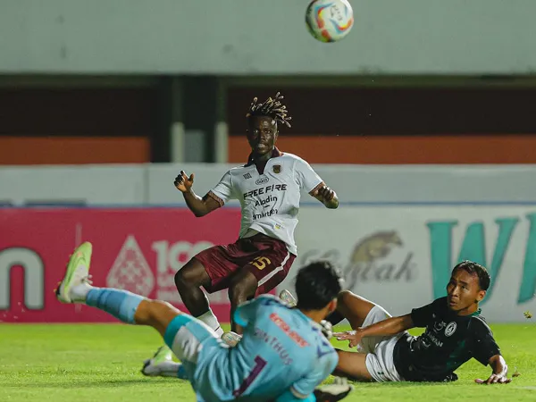 Winger Persis Solo, Moussa Sidibe di laga kontra PSS Sleman