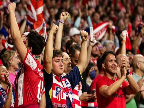 Rayakan Rekor Kemenangan Beruntun, Atletico Madrid Hadiahi Para Fans
