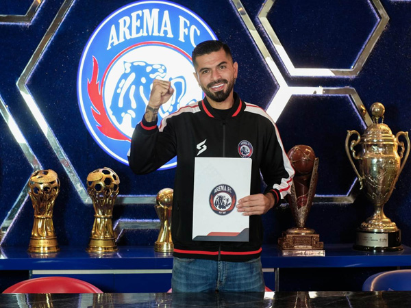 Julian Guevara, Gelandang Kolombia Jadi Rekrutan Pertama Arema FC