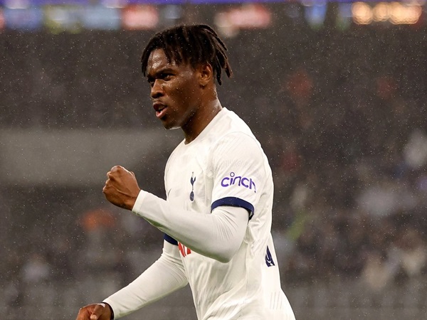 Agen Konfirmasi Juve, Milan, dan Inter Menginginkan Destiny Udogie