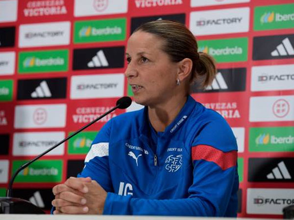 Inka Grings Dipecat Sebagai Manajer Tim Wanita Swiss oleh SFA