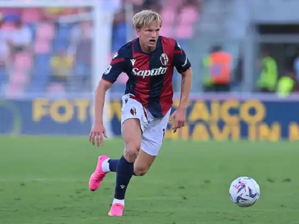 Betah di Bologna, Victor Kristiansen Nggak Mau Pulang ke Leicester