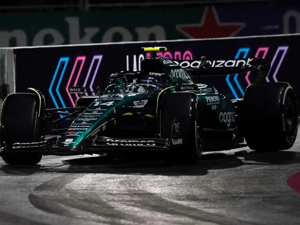 Aston Martin Ingin Rebut P4 Klasemen dari Tangan McLaren