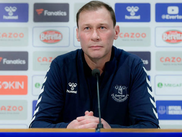 Meski Dapat Penalti 10 Poin, Duncan Ferguson Pede Everton Tak Terdegradasi