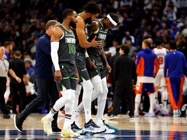 Jaden McDaniels Menepi 2-3 Pekan Karena Cedera Engkel