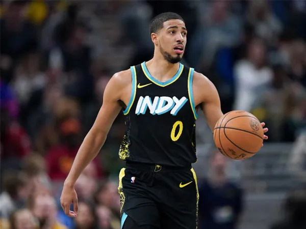 Tyrese Haliburton memimpin NBA dalam hal assist (11,6 per pertandingan) musim ini. (Foto: AP)
